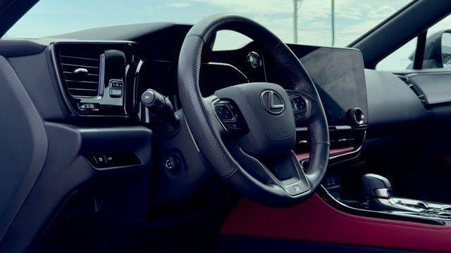 2023 Lexus NX 350 F SPORT Handling