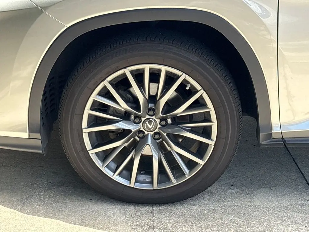2022 Lexus RX - $33,500