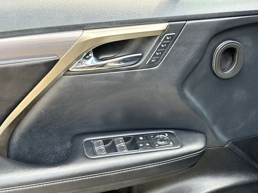 2022 Lexus RX - $33,500