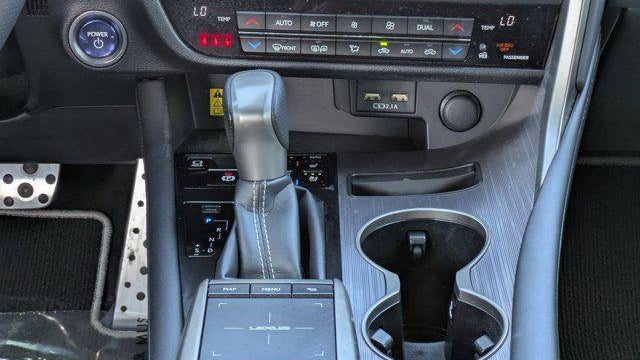 2022 Lexus RX 450h F SPORT Handling
