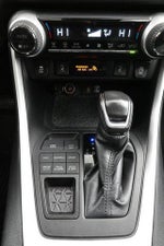 2021 RAV4 Thumbnail 18
