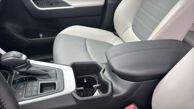 2024 Toyota RAV4 - $35,982