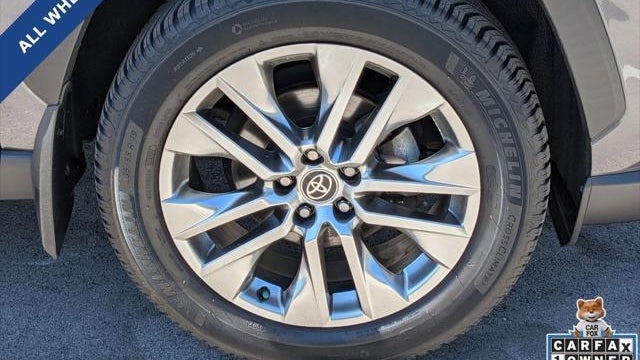2021 Toyota RAV4 XLE Premium