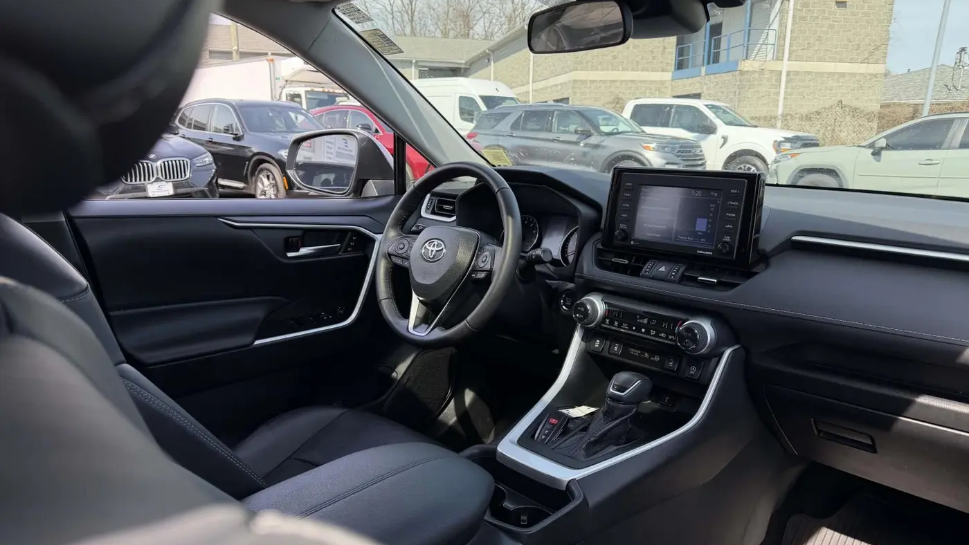 2021 Toyota RAV4 XLE Premium