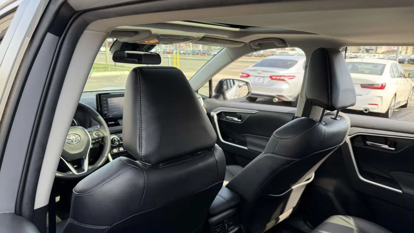 2021 Toyota RAV4 XLE Premium