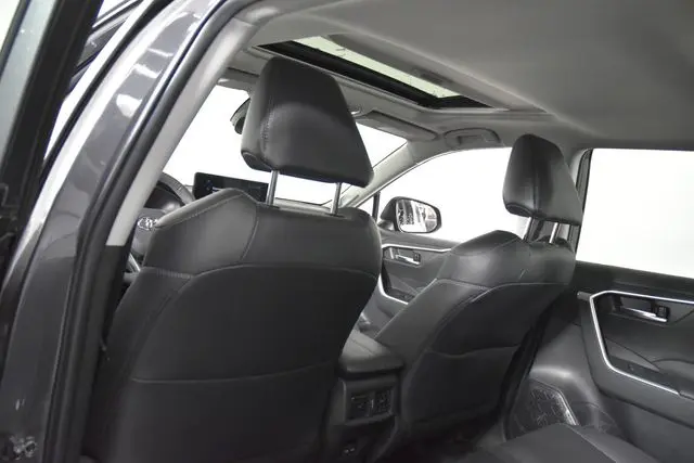 2023 Toyota RAV4 - $35,706