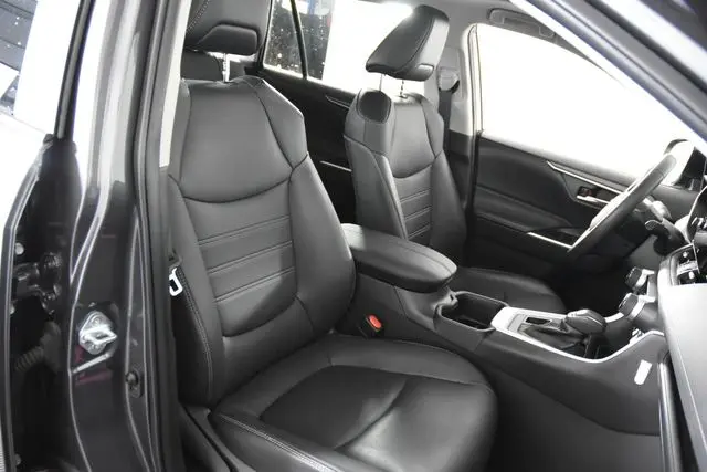 2023 Toyota RAV4 - $35,706