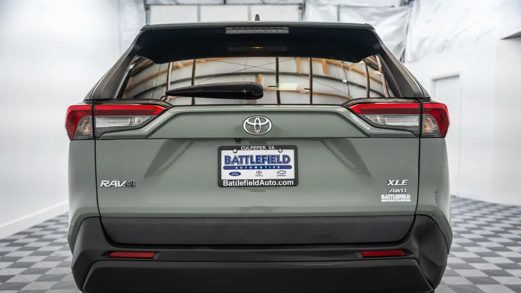 2019 Toyota RAV4 XLE Premium