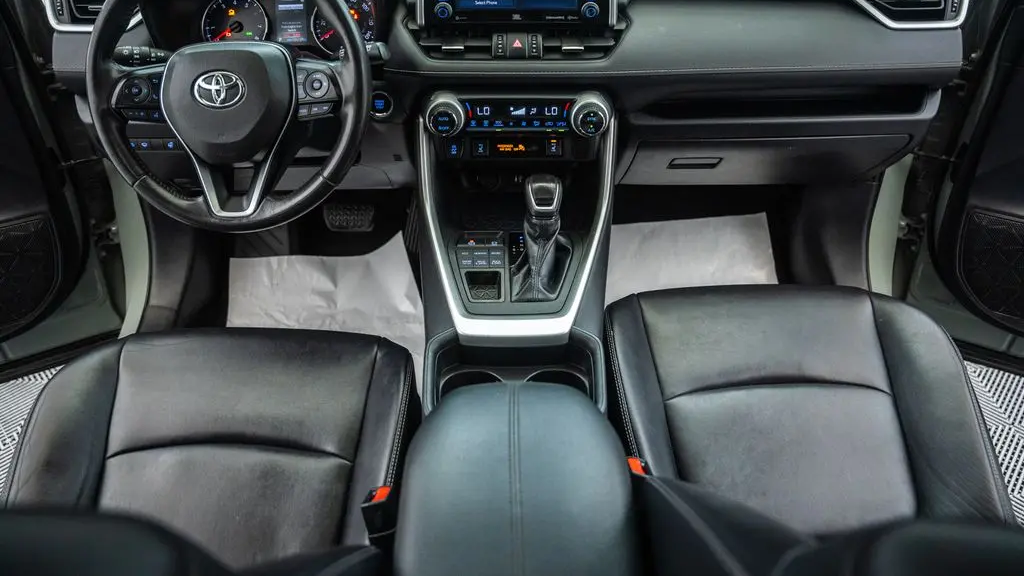 2019 Toyota RAV4 XLE Premium