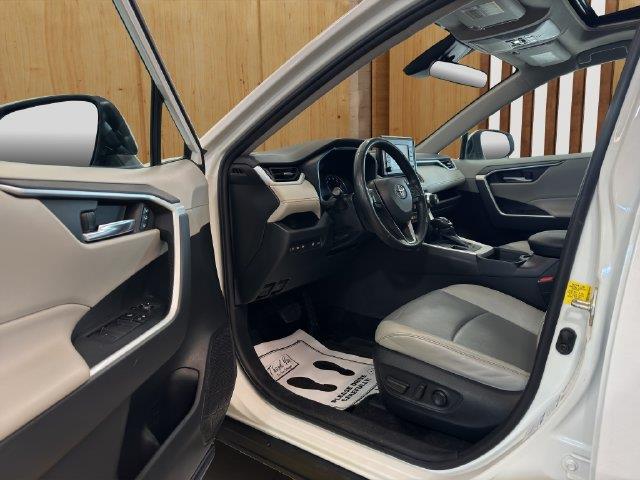 2020 Toyota RAV4 - $20,888
