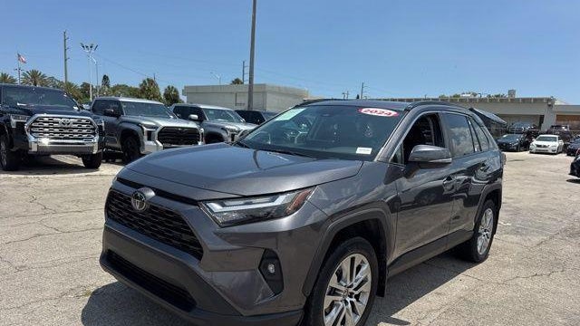 2024 Toyota RAV4 XLE Premium