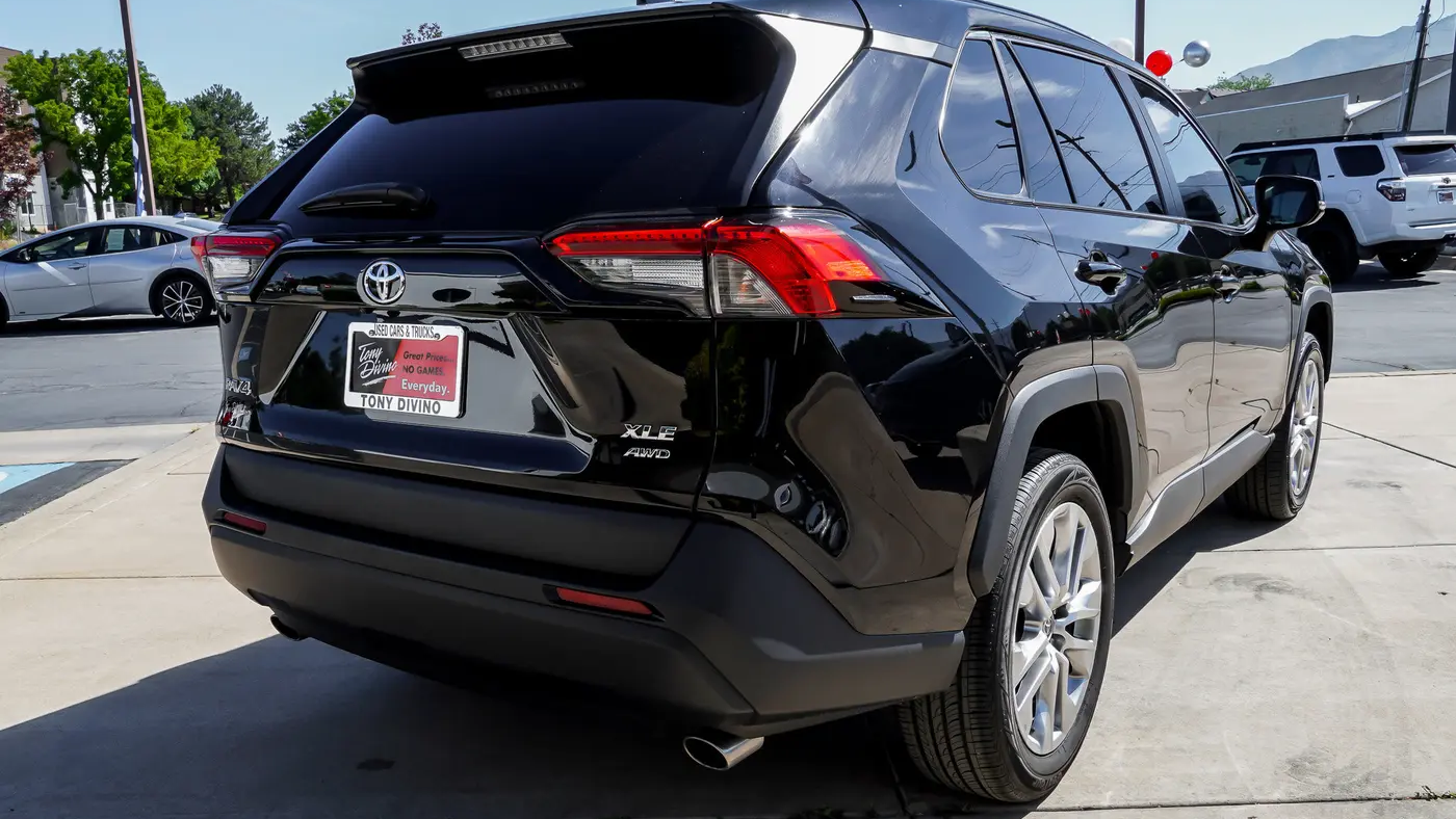 2024 Toyota RAV4 XLE Premium
