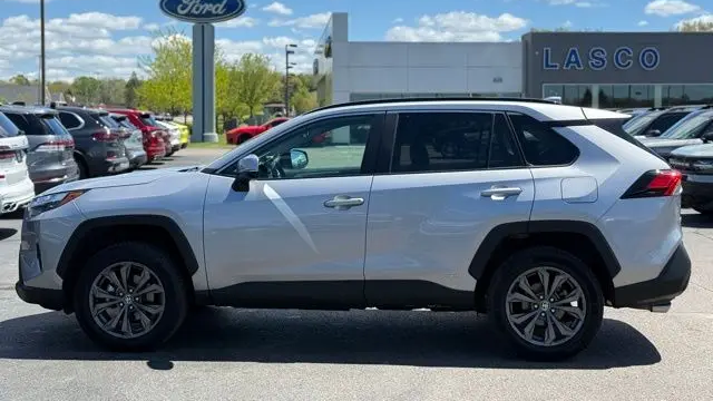 2024 Toyota RAV4 Hybrid XLE Premium