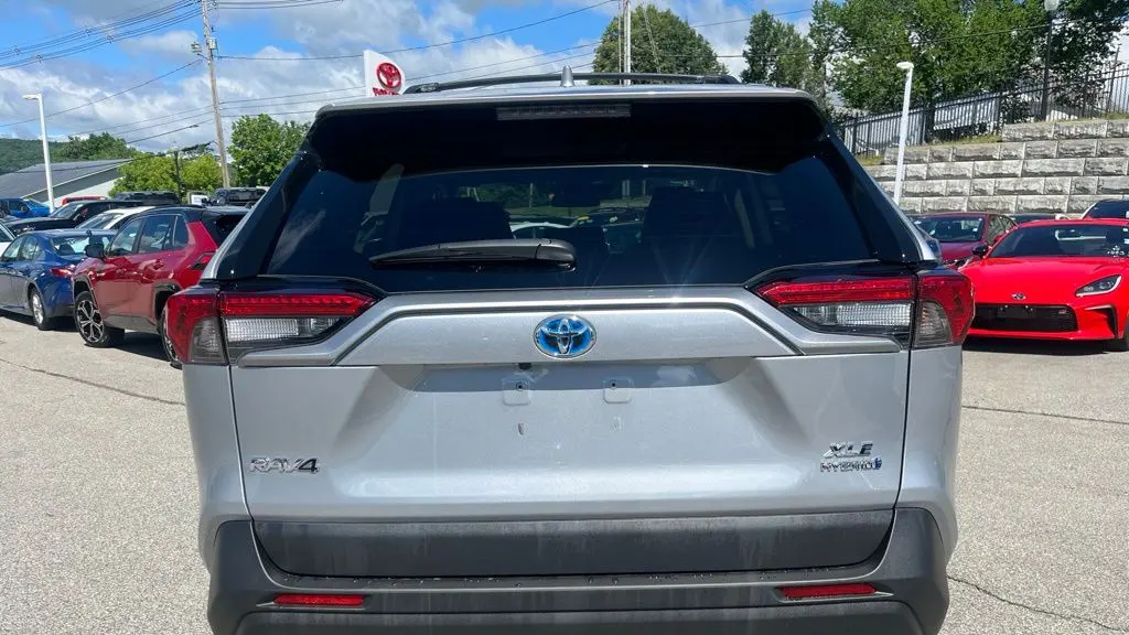 2024 Toyota RAV4 Hybrid XLE Premium
