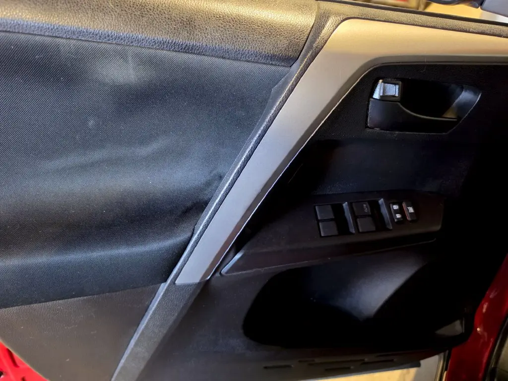 2017 Toyota RAV4 - $21,995