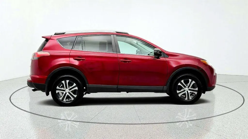 2018 Toyota RAV4 - $19,295