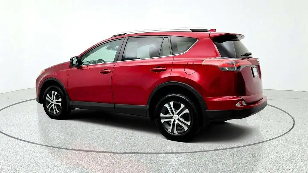 2018 Toyota RAV4 - $19,295