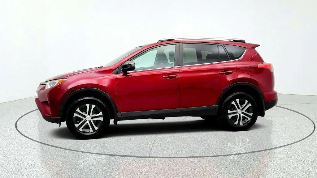 2018 Toyota RAV4 - $19,295
