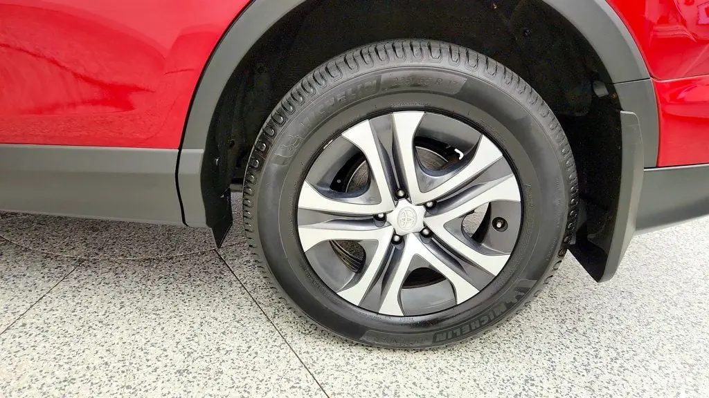 2018 Toyota RAV4 - $19,295