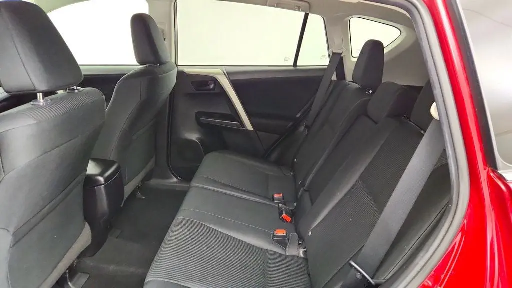 2018 Toyota RAV4 - $19,295