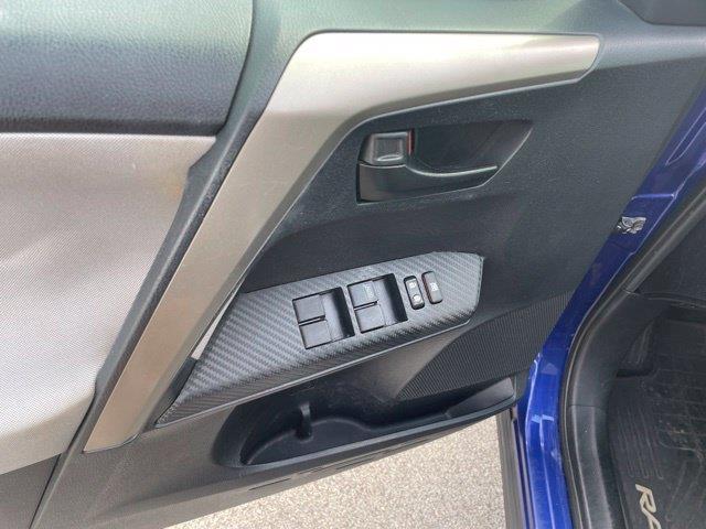 2014 Toyota RAV4 - $10,000
