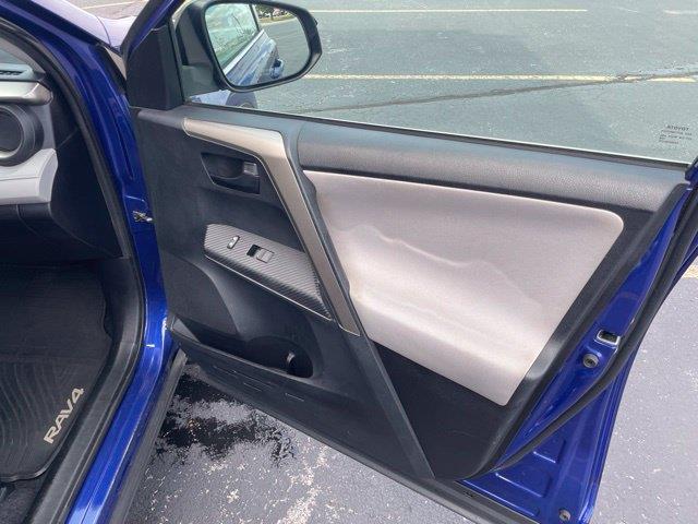 2014 Toyota RAV4 - $10,000