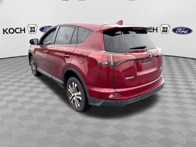 2018 Toyota RAV4 - $19,776