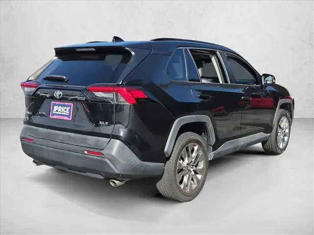 2019 Toyota RAV4 - $23,987