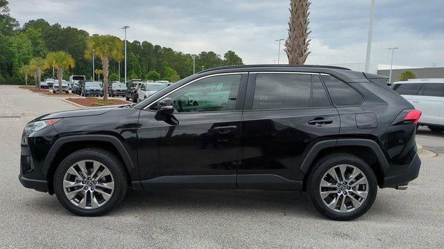 2019 Toyota RAV4 XLE Premium