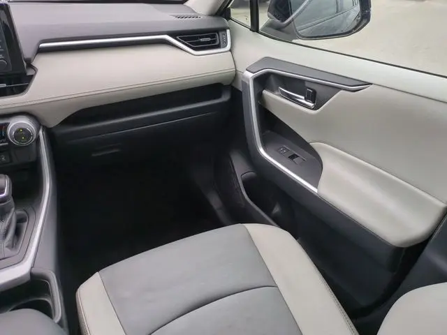 2019 Toyota RAV4 - $21,460