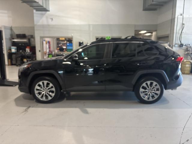 2022 Toyota RAV4 - $28,900
