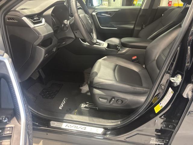 2022 Toyota RAV4 - $28,900