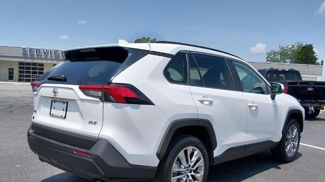 2019 Toyota RAV4 XLE Premium