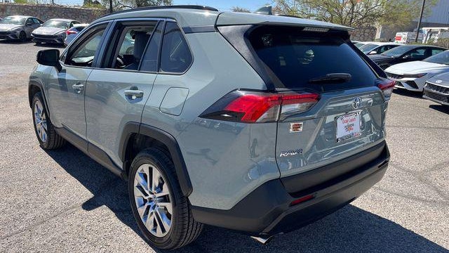 2020 Toyota RAV4 XLE Premium