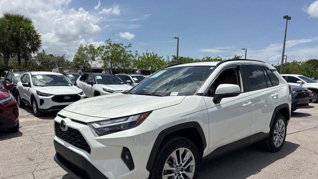 2022 Toyota RAV4 XLE Premium