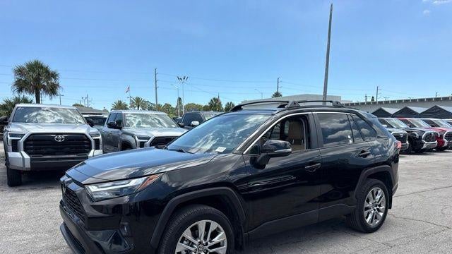 2025 Toyota RAV4 XLE Premium