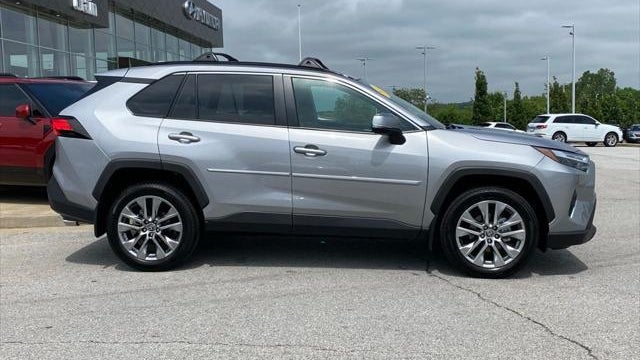 2024 Toyota RAV4 XLE Premium
