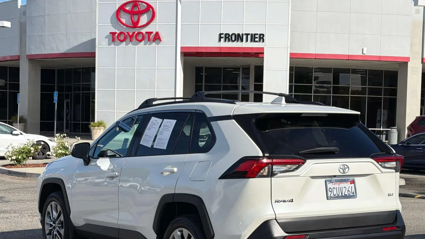2022 Toyota RAV4 XLE Premium