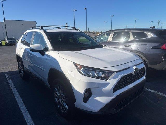 2020 Toyota RAV4 - $26,500