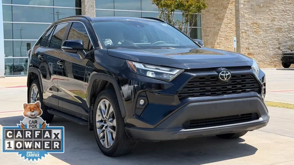 2023 Toyota RAV4 XLE Premium