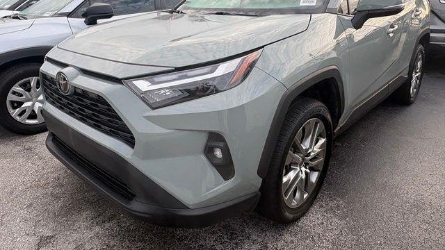 2022 Toyota RAV4 XLE Premium