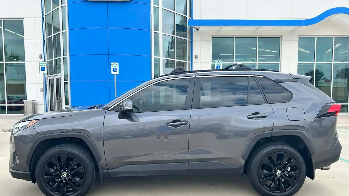 2024 Toyota RAV4 XLE Premium