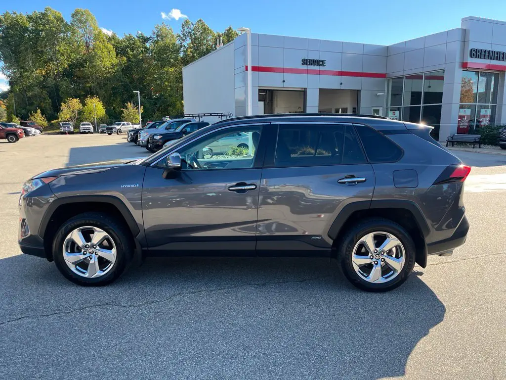 2021 Toyota RAV4 - $29,325