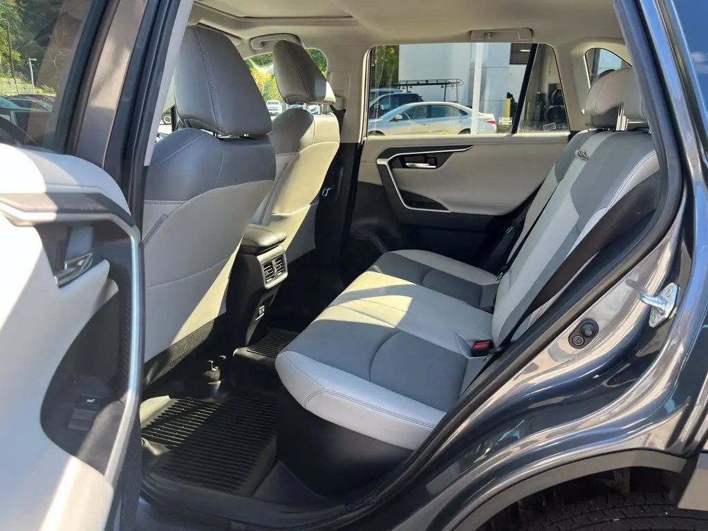 2021 Toyota RAV4 - $29,325