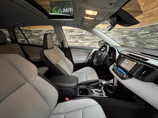 2016 Toyota RAV4 - $21,599