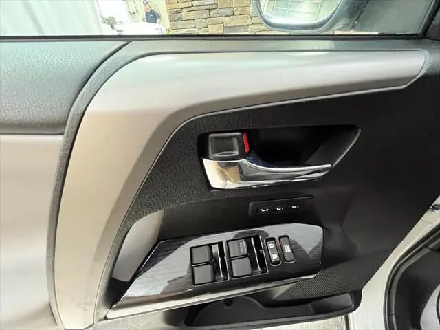 2016 Toyota RAV4 - $21,599