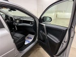 2017 RAV4 Thumbnail 29