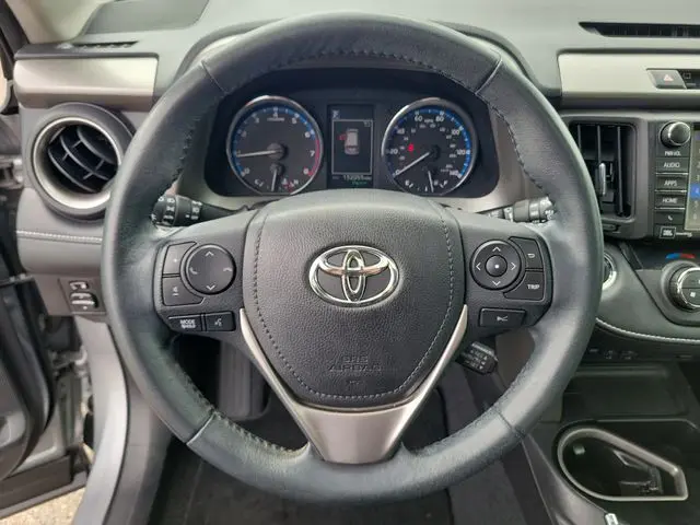 2017 Toyota RAV4 - $15,943