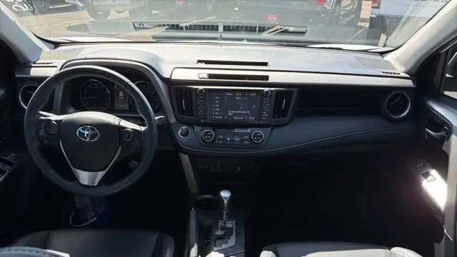 2018 Toyota RAV4 Platinum
