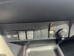 2018 RAV4 Thumbnail 12